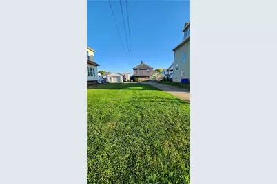 1012 Adams St, New Castle, PA 16101 - Photo 9