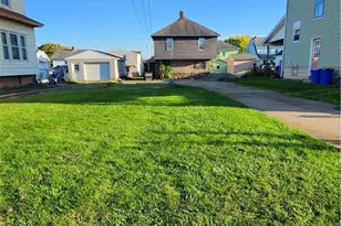 1012 Adams St, New Castle, PA 16101 - Photo 9