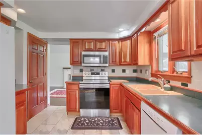 200 Spartan Dr, Bethel Park, PA 15102 - Photo 13