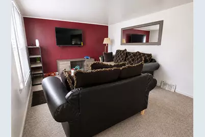 221 Seneca Drive, New Kensington, PA 15068 - Photo 9