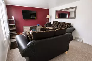221 Seneca Dr, New Kensington, PA 15068 - Photo 9