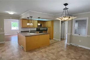 702 Neal St, New Castle, PA 16101 - Photo 11