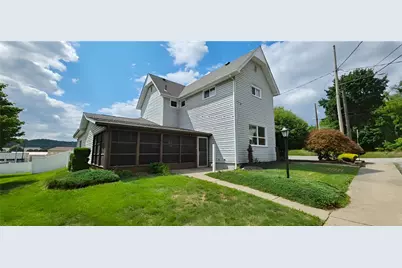 702 Neal St, New Castle, PA 16101 - Photo 1