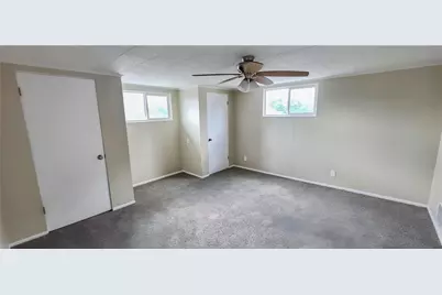 702 Neal St, New Castle, PA 16101 - Photo 3