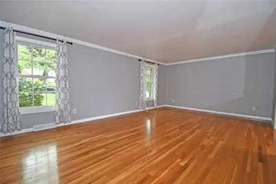 545 Pebblewood Ct, Pittsburgh, PA 15237 - Photo 5