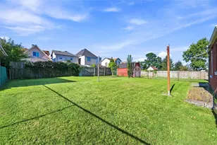 119 W Marion St, Munhall, PA 15120 - Photo 33