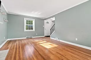 60 Iroquois Dr, Pittsburgh, PA 15228 - Photo 3