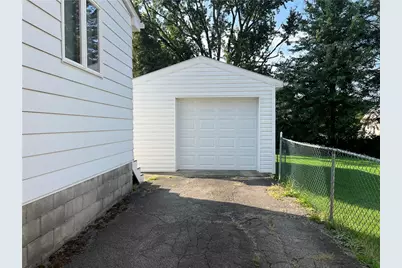 10 E Garfield Ave, New Castle, PA 16105 - Photo 17