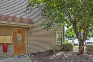 1266 Norberry Ct, Cranberry Township, PA 16066 - Photo 3