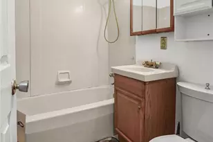 137 Eastminster Dr, Verona, PA 15147 - Photo 17