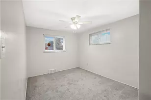 137 Eastminster Dr, Verona, PA 15147 - Photo 15