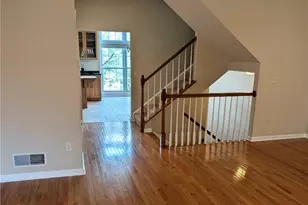 1705 Waterleaf Dr, Pittsburgh, PA 15143 - Photo 9