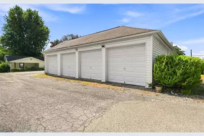 301 Pleasantview Ave, Butler, PA 16001 - Photo 3