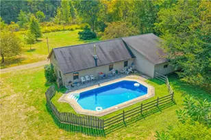828 Brownhome Rd, Scott Township, PA 16101 - Photo 11
