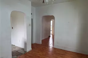 105 18th St, Vandergrift, PA 15690 - Photo 11