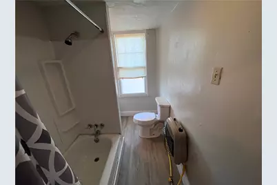 725 Clarissa St #3, Pittsburgh, PA 15219 - Photo 13