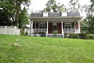 686 Filmore Rd, Pittsburgh, PA 15221 - Photo 1