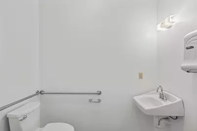 5423 Penn Avenue, Pittsburgh, PA 15206 - Photo 15