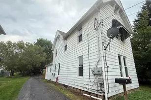 886 N Sharpsville Ave, Sharon, PA 16146 - Photo 3