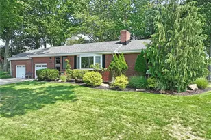 4636 Meadowgreen Dr, Pittsburgh, PA 15236 - Photo 1