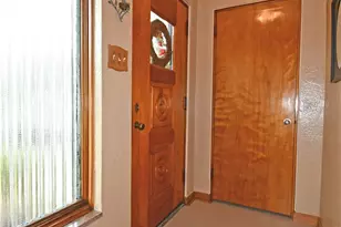4636 Meadowgreen Dr, Pittsburgh, PA 15236 - Photo 3