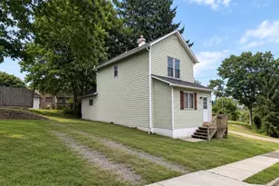 274 Andrew St, Sharon, PA 16146 - Photo 1