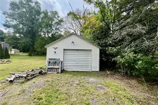 3019 Mercer Rd, Neshannock Township, PA 16105 - Photo 3