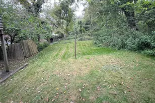 1735 Laketon Rd, Pittsburgh, PA 15221 - Photo 27