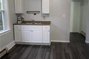 946 Beaver Rd, Ambridge, PA 15003 - Photo 5