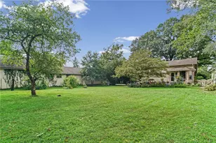 235 Country Club Dr, Ellwood City, PA 16117 - Photo 3