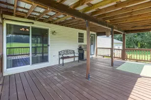 1000 Shady Lane Rd, Pulaski Township, PA 16143 - Photo 11