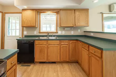 1000 Shady Lane Rd, Pulaski Township, PA 16143 - Photo 17