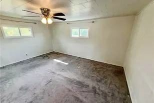137 E 2nd St, Jefferson Township, PA 15442 - Photo 21