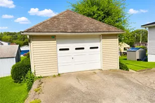 510 Walnut St, Vanderbilt, PA 15486 - Photo 21