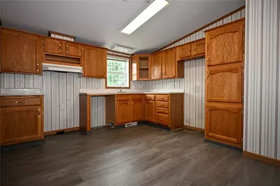 1039 Golden Circle, Forward Township, PA 15037 - Photo 11