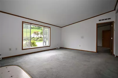1039 Golden Circle, Forward Township, PA 15037 - Photo 5