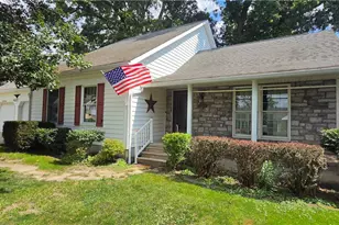 525 Davis Ave, Somerset Boro, PA 15501 - Photo 1