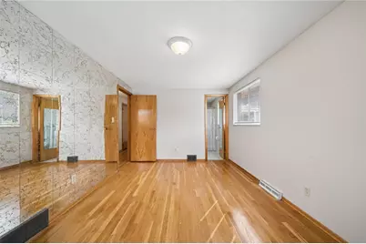 349 Crescentgardens Dr, Pittsburgh, PA 15235 - Photo 17