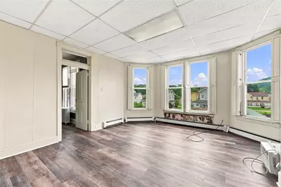 209 S 5th Street, West Newton, PA 15089 - Photo 5