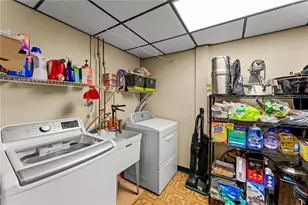 380 Carmell Dr, Pittsburgh, PA 15241 - Photo 29