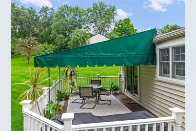 380 Carmell Dr, Pittsburgh, PA 15241 - Photo 3