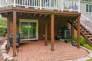 380 Carmell Dr, Pittsburgh, PA 15241 - Photo 5