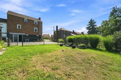 4020 Greensburg Pike, Pittsburgh, PA 15221 - Photo 5