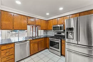 1107 Valleyview Dr, Cecil, PA 15055 - Photo 15