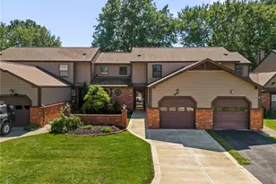 1107 Valleyview Dr, Cecil, PA 15055 - Photo 1