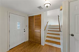 904 Lindenwood Dr, Pittsburgh, PA 15234 - Photo 5