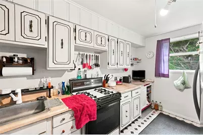 330 Woodward Avenue, McKees Rocks, PA 15136 - Photo 7