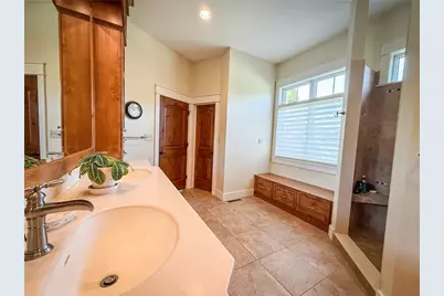 921 Three Degree Rd, Penn Township, PA 16002 - Photo 25