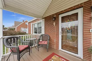 132 Allison Ave, Houston, PA 15342 - Photo 5