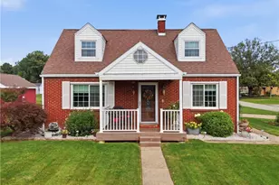 132 Allison Ave, Houston, PA 15342 - Photo 1